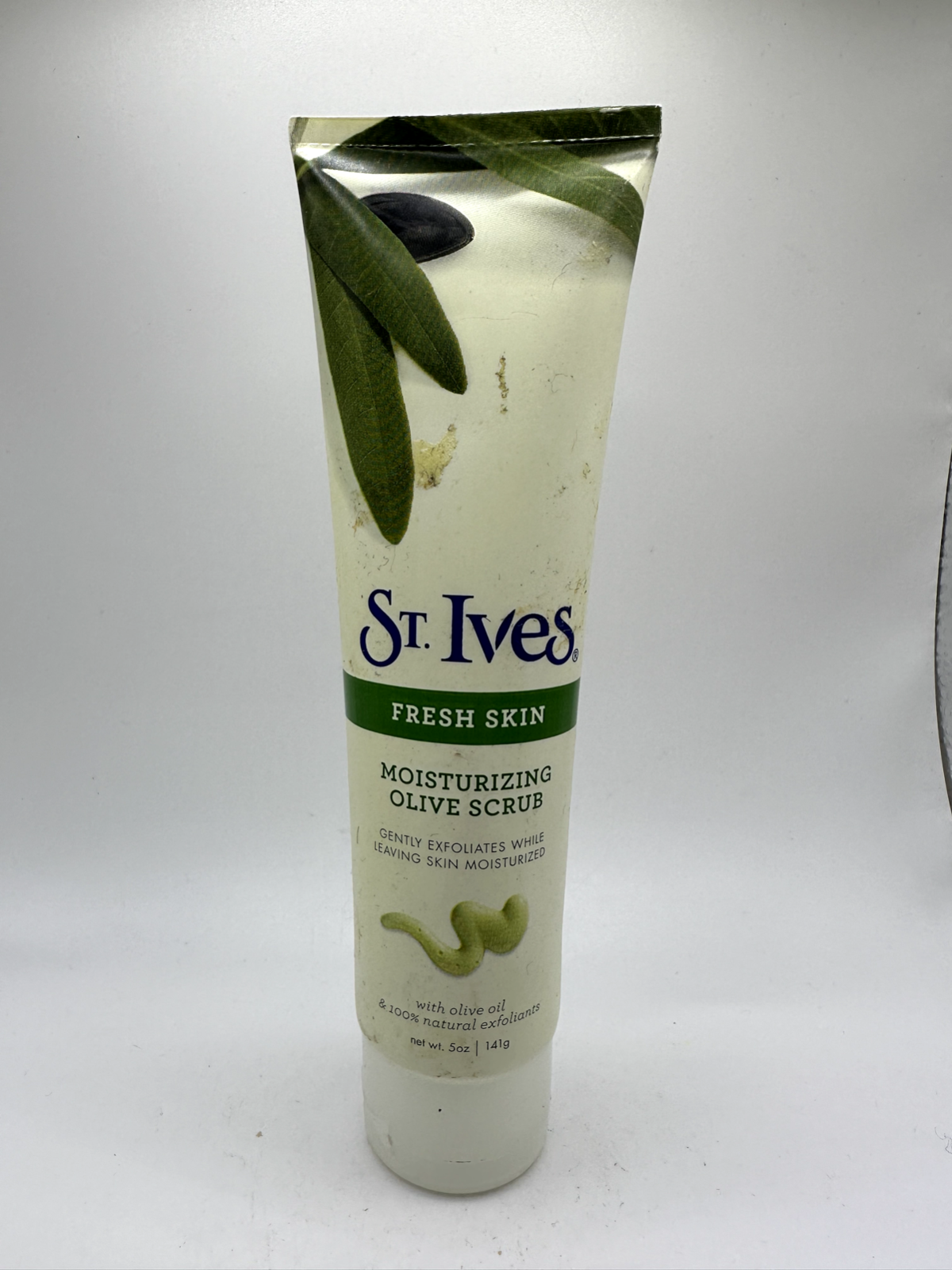 St. Ives Fresh Skin Moisturizing Olive Scrub 5 Oz