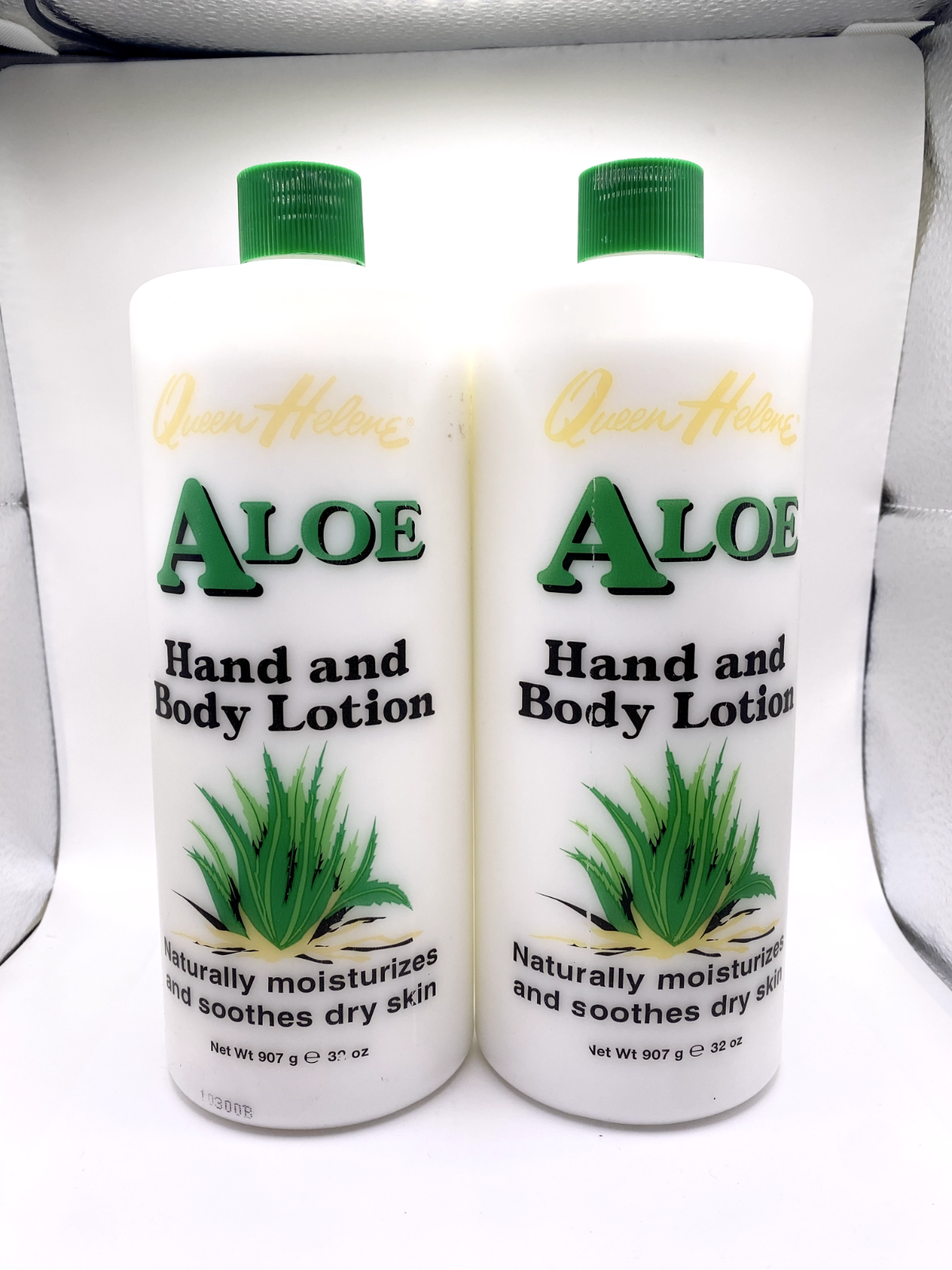 (2) Queen Helene Aloe Hand & Body Lotion Naturally Moisturizes & Soothes 32 oz