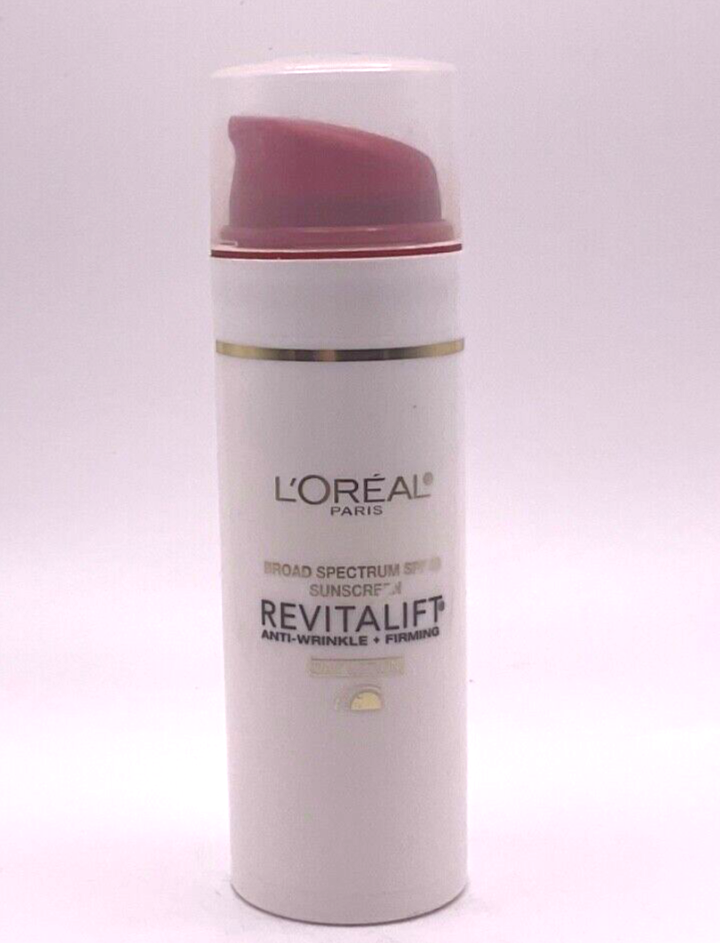 Loreal Paris Broad Spectrum SPF 30 Sunscreen Revitalift Anti-Wrinkle / 1.7 oz