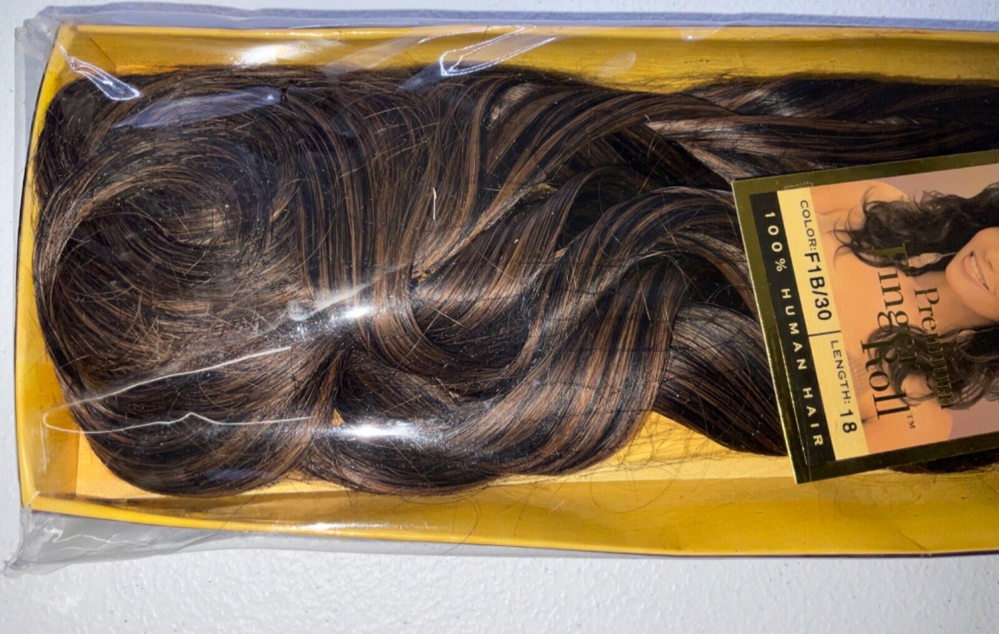 Outre Premium Finger Roll Color F1B/30 (18 inches)